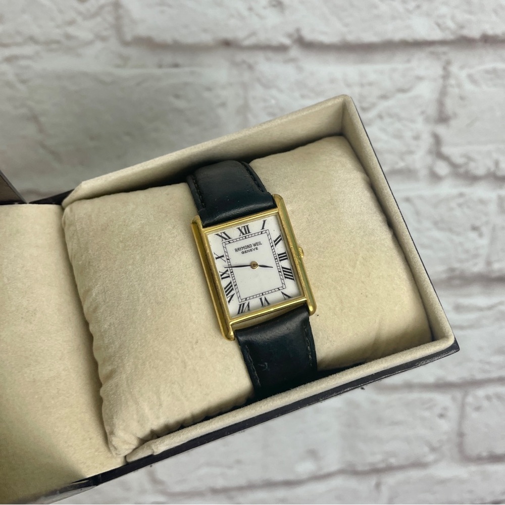 Raymond Weil Genieve Toccata Vintage Ladies Gold Quartz Watch